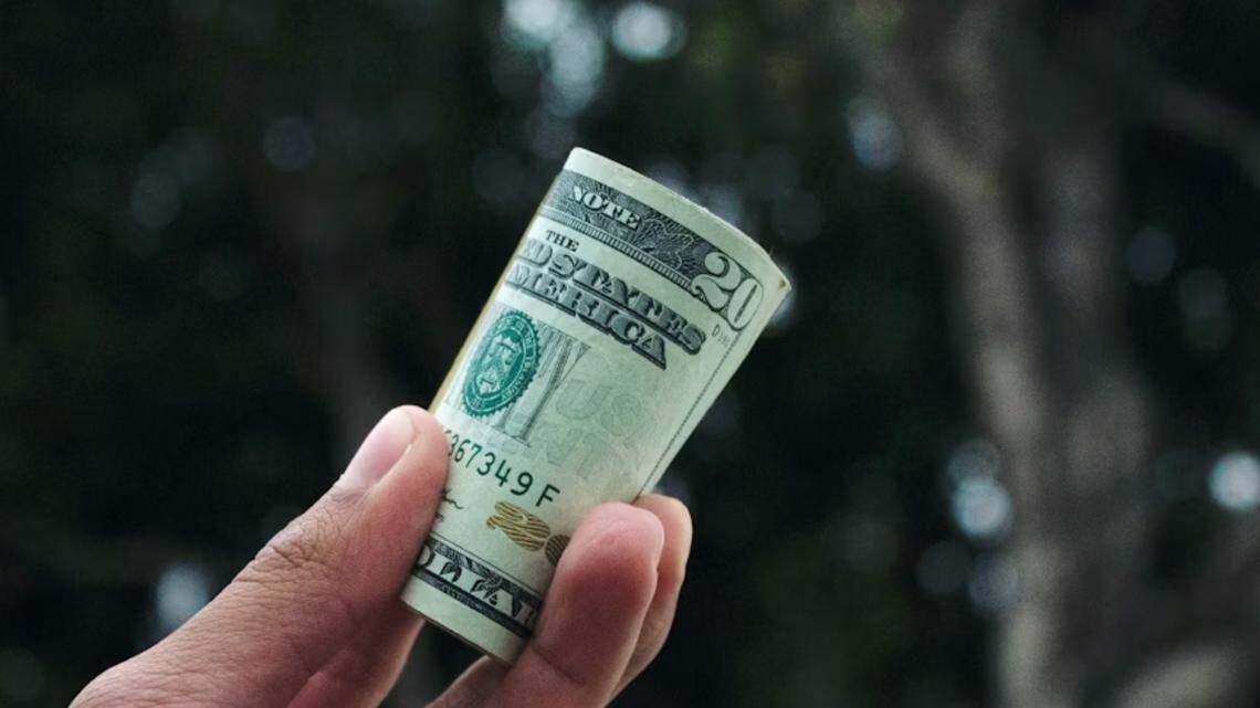 How to Make Smarter Financial Decisions Without Being an Expert