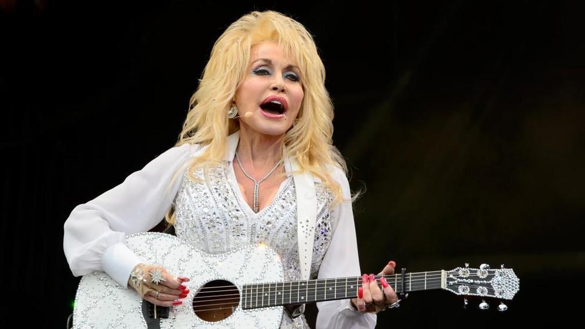 Singer and actress Dolly Parton, who possesses one of the world’s most famous Southern accents