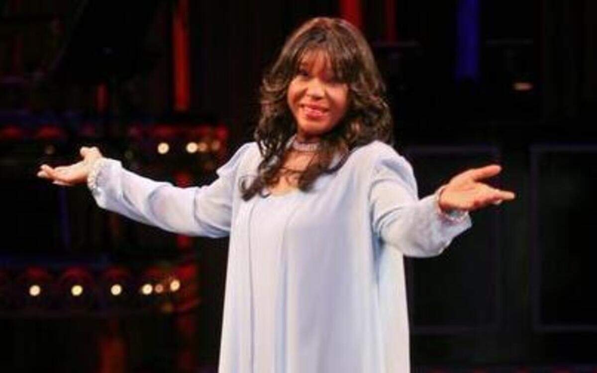 
Shirley Alston Reeves, original lead singer of the Shirelles, was born in Henderson.

