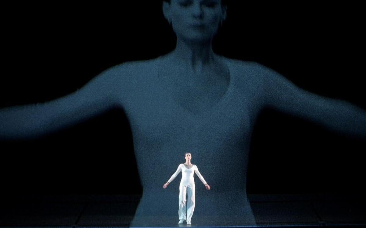 There has been a resurgence of interest and appreciation for choreographer Lucinda Childs’ “Dance,” which she created almost 40 years ago.
