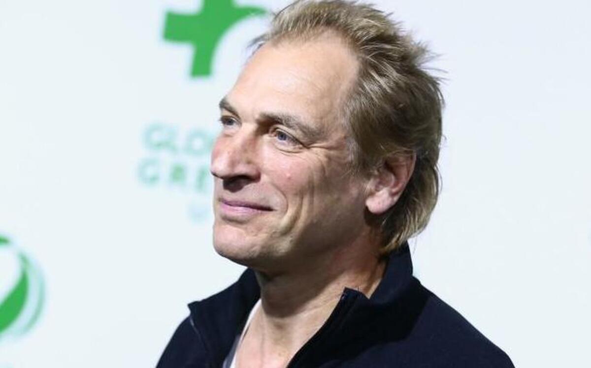 
British actor Julian Sands comes to Duke’s Baldwin Auditorium for the one-man show, “A Celebration of Harold Pinter.”
