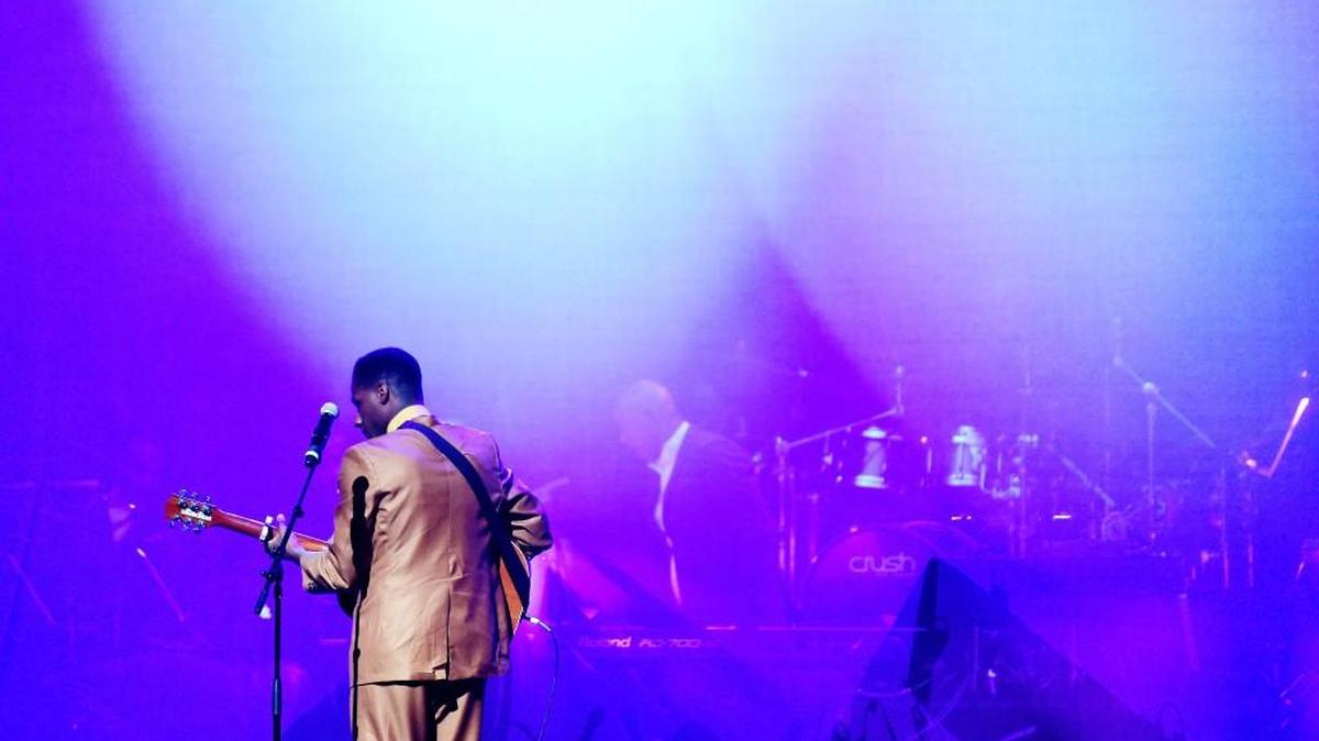 Leon Bridges will make his initial visit to the Triangle Sept. 11 to play the Durham Performing Arts Center, with English singer/songwriter Lianne La Havas opening.