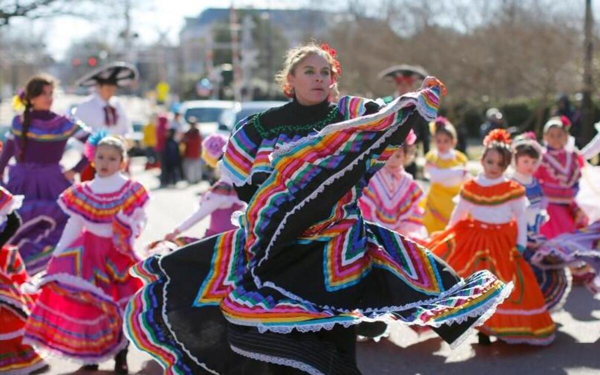 The annual Three Kings Day Parade, part of the Christmas holiday tradition in Spanish speaking countries, got rescheduled doe Saturday.
