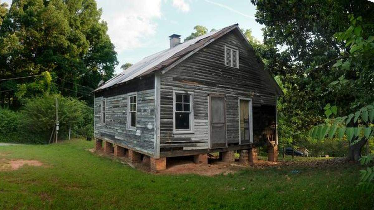 This is the birthplace of Nina Simone (born Eunice Waymon), 30 Livingston St, Tryon, NC.