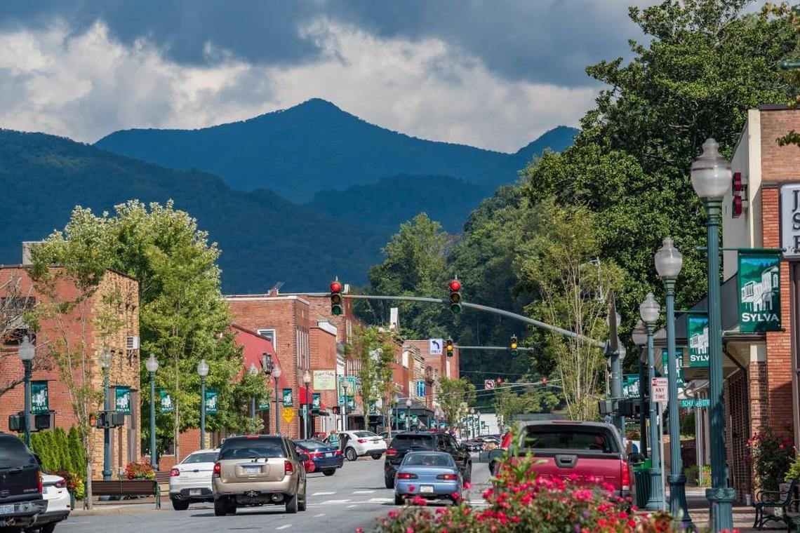 Downtown Sylva – its library, shops and restaurants – fills in for the fictional town of Ebbing in the Golden Globe-winning “Three Billboards Outside Ebbing, Missouri.” The movie was filmed in Sylva as well as other North Carolina towns including Dillsboro, Black Mountain and Maggie Valley in 2016.