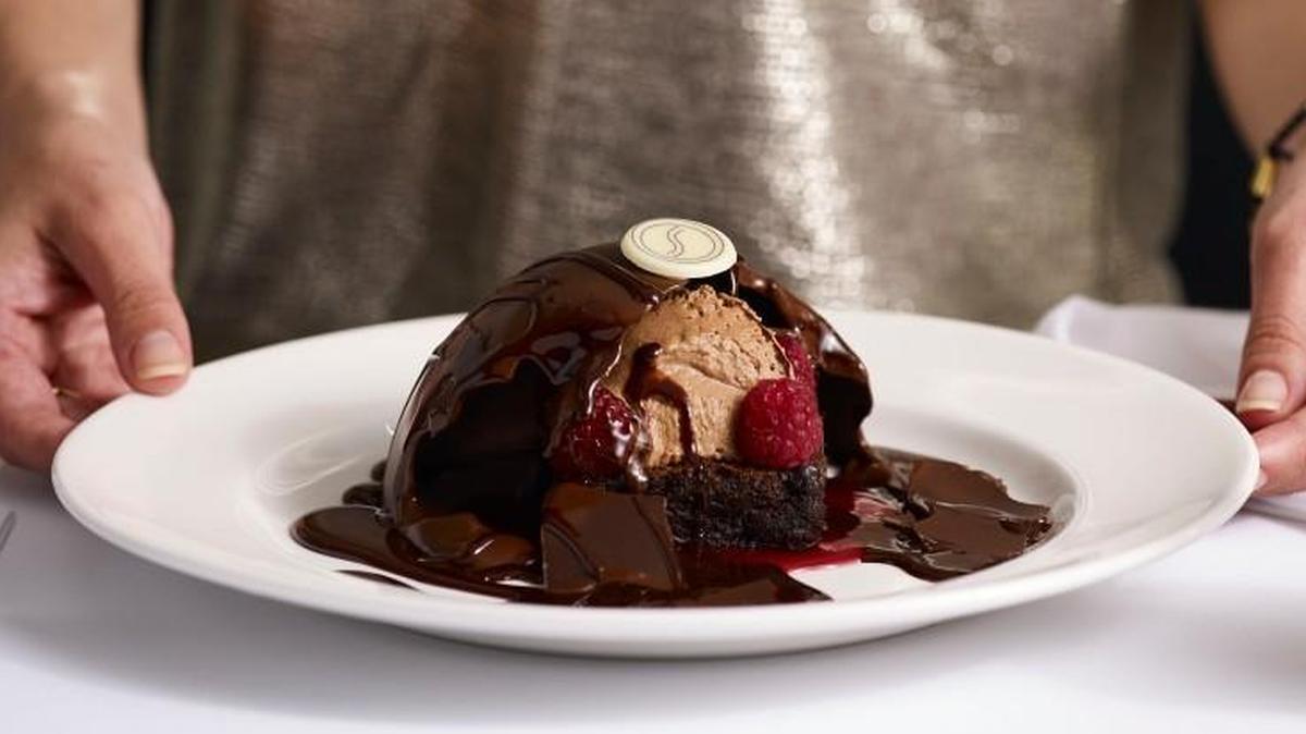 Sullivan’s Steakhouse in Raleigh will serve a three-course menu on Valentine’s Day, which will include a Chocolate Meltdown for two: a flourless chocolate torte, chocolate mousse and raspberries covered in a ganache dome and hot chocolate sauce.