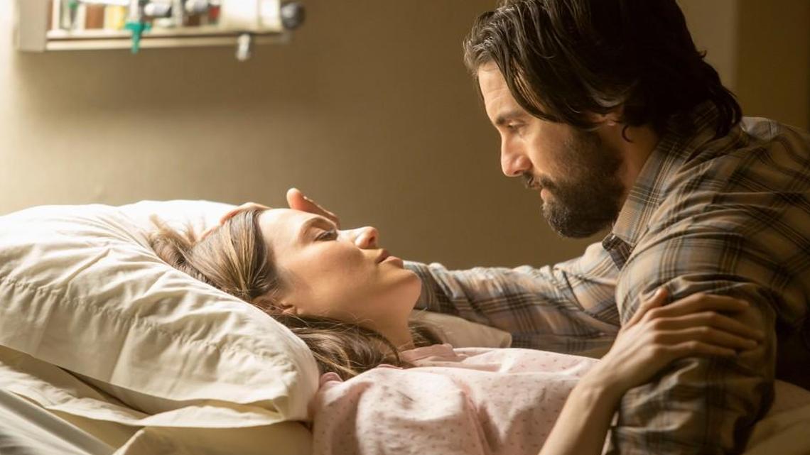From left, Mandy Moore as Rebecca and Milo Ventimiglia as Jack in “This Is Us.”