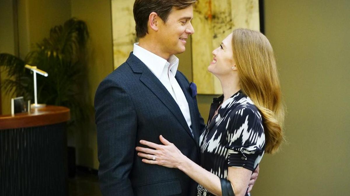 Peter Krause, left, and Mireille Enos in “The Catch” on ABC.
