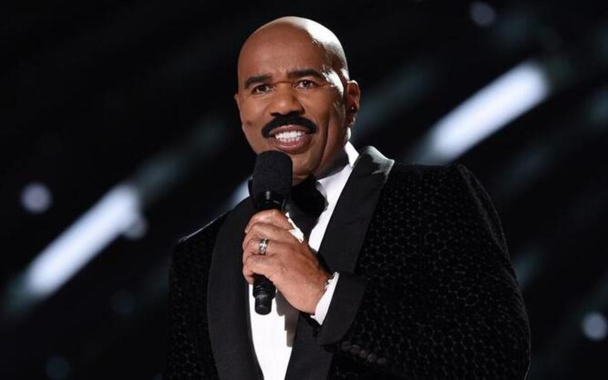 Steve Harvey hosts “Showtime At The Apollo” on Fox.