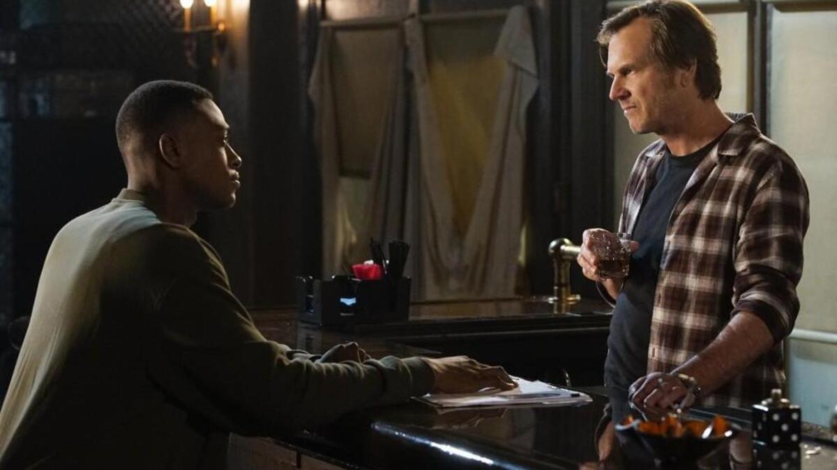 Justin Cornwell, left, as Kyle Craig and Bill Paxton as Frank Rourke.