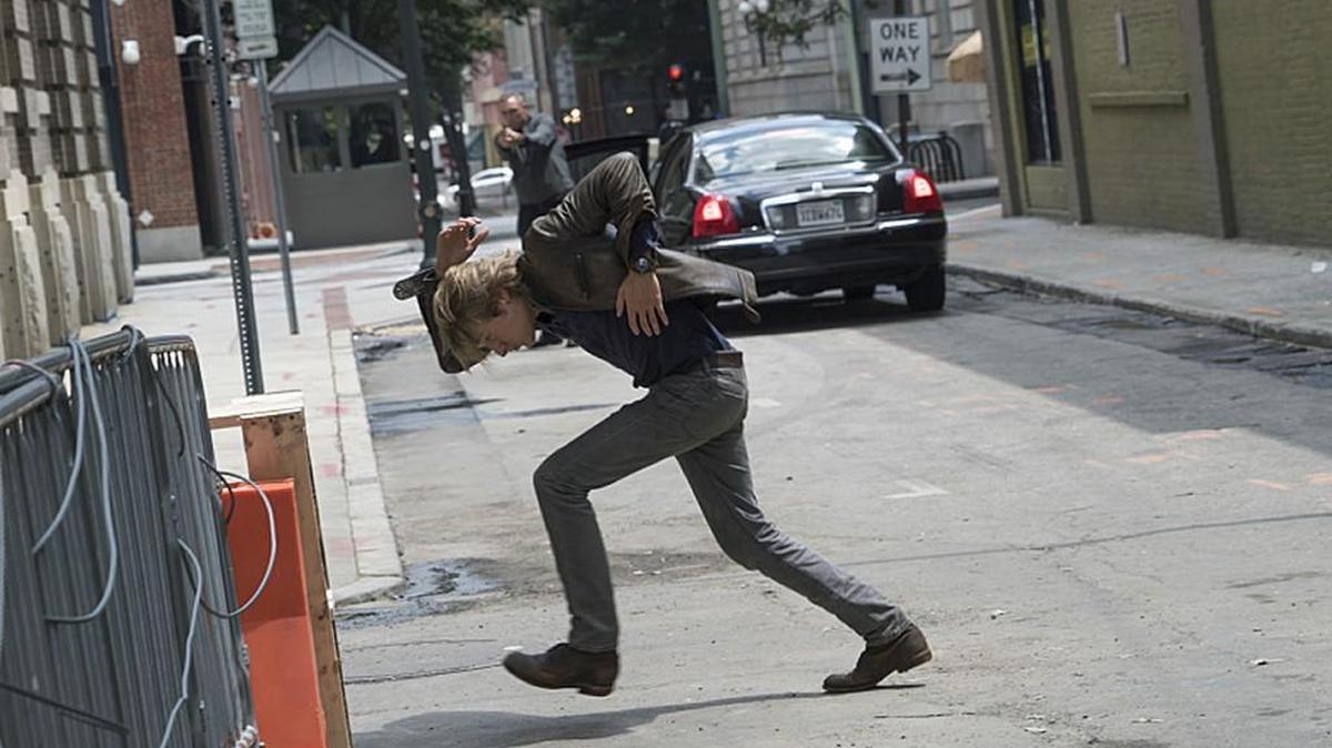 Lucas Till on the run as ‘MacGyver’ in the new CBS reimagining of the classic series from the 1980s.