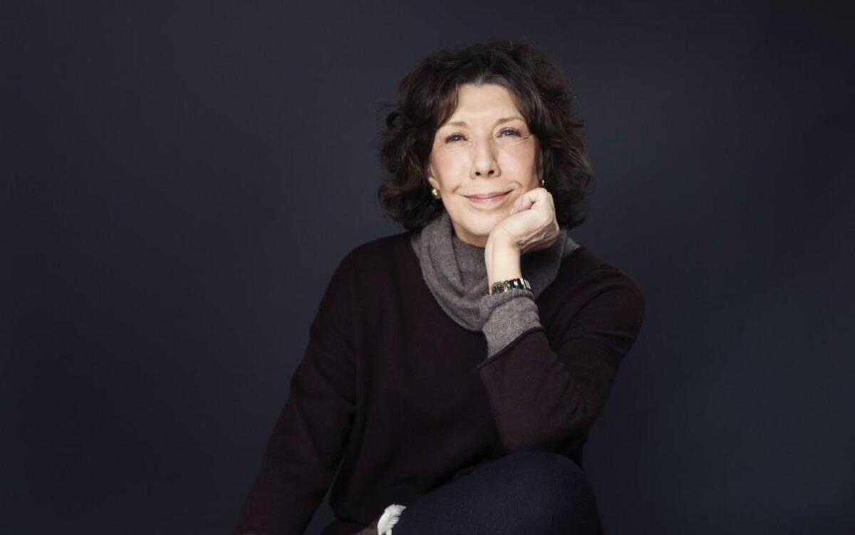 Lily Tomlin receives the SAG Life Achievement Award in Sunday’s broadcast on TNT and TBS.