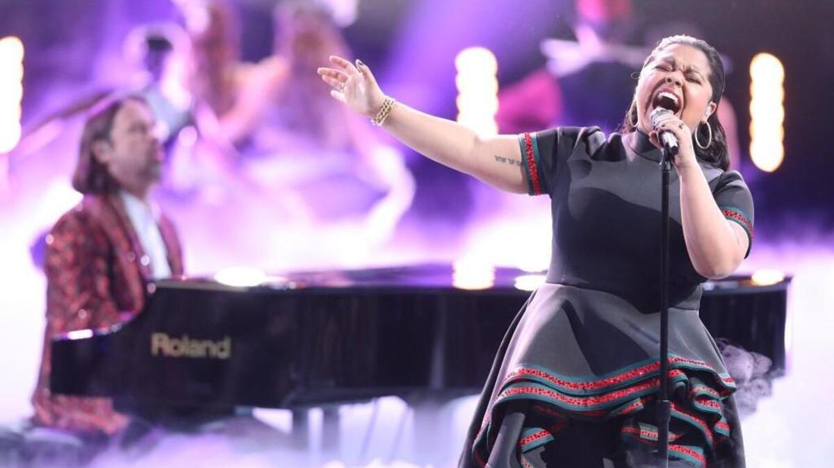Brooke Simpson performing “Faithfully” in the Dec. 11 episode of “The Voice.”