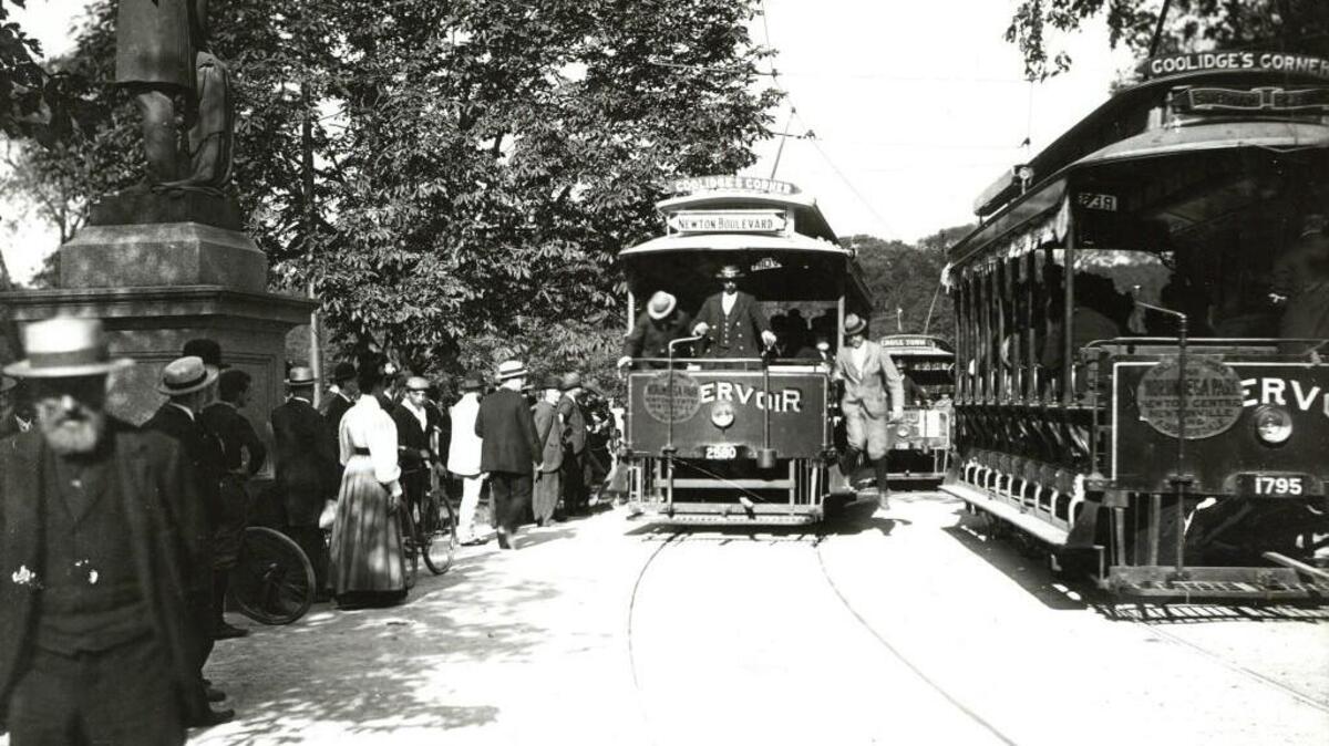 Opening Day for the Boston subway, at the Public Garden entrance (September 1897).