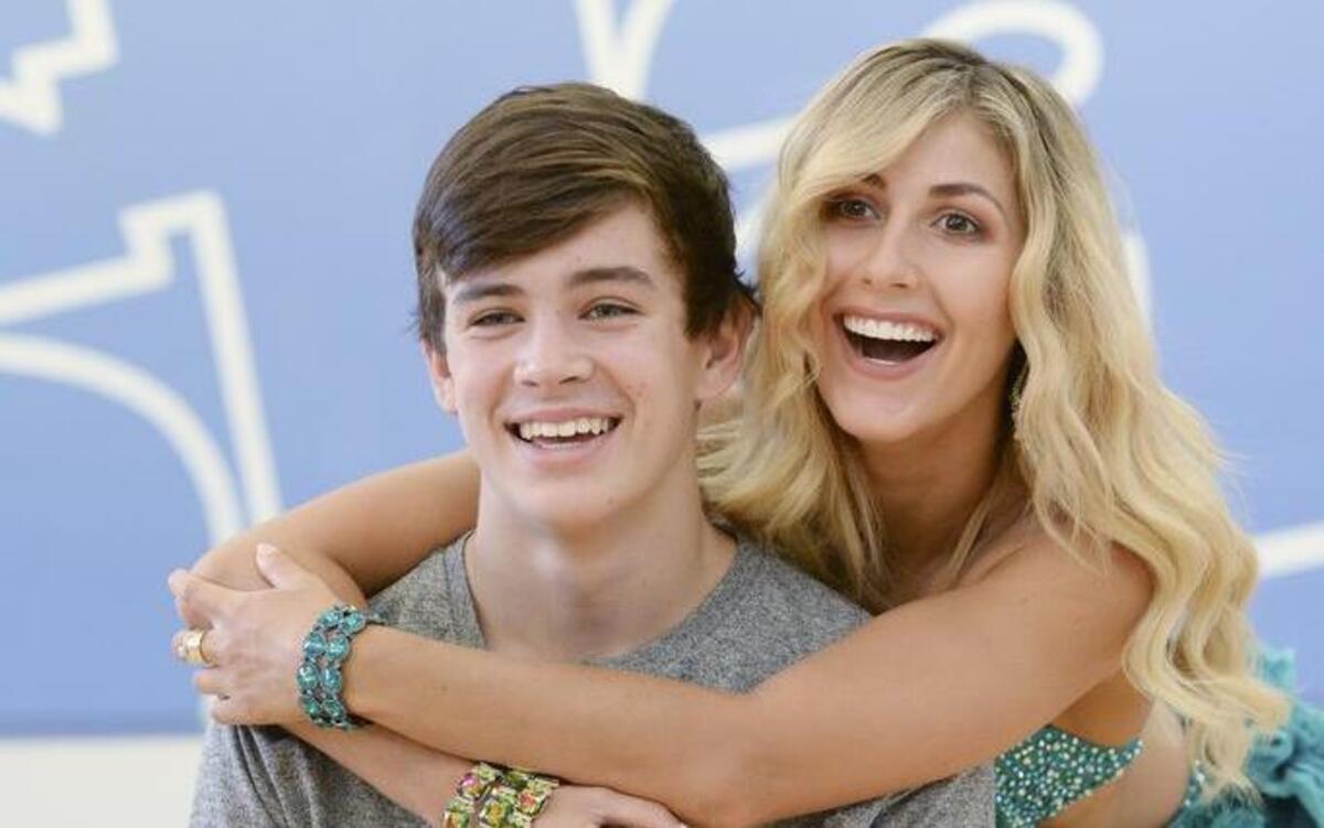 
 The celebrity cast of “Dancing with the Stars,” including Hayes Grier and Emma Slater, is lacing up their ballroom shoes and getting ready for their first dance on Monday, Sept. 14 (8:00-10:01 p.m., ET) on the ABC Television Network.
