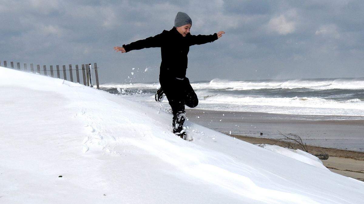 Will Hilton Head see snow? Watch these live webcams across the island to find out