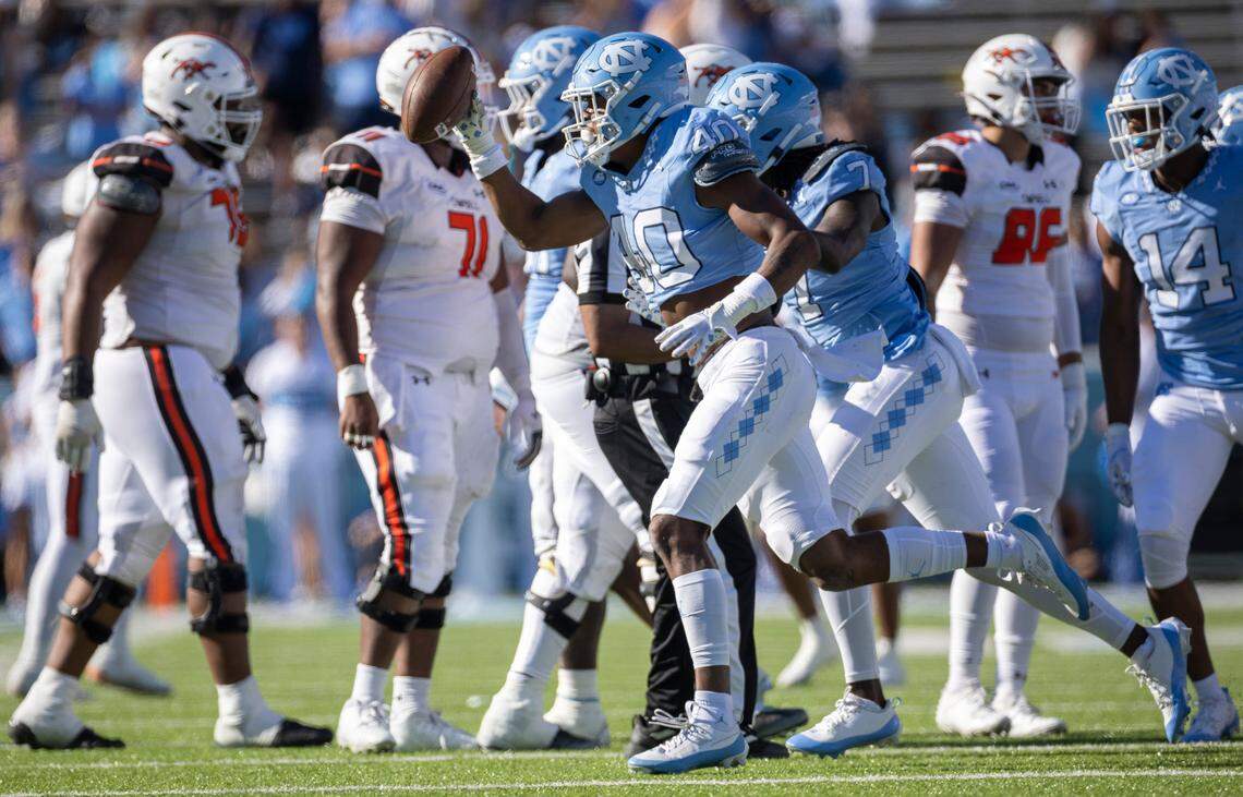 North Carolina’s Tyler Thompson (40) recovers a fumble by Campbell in the fourth quarter on Saturday, November 4. 2023 at Kenan Stadium in Chapel Hill, N.C.