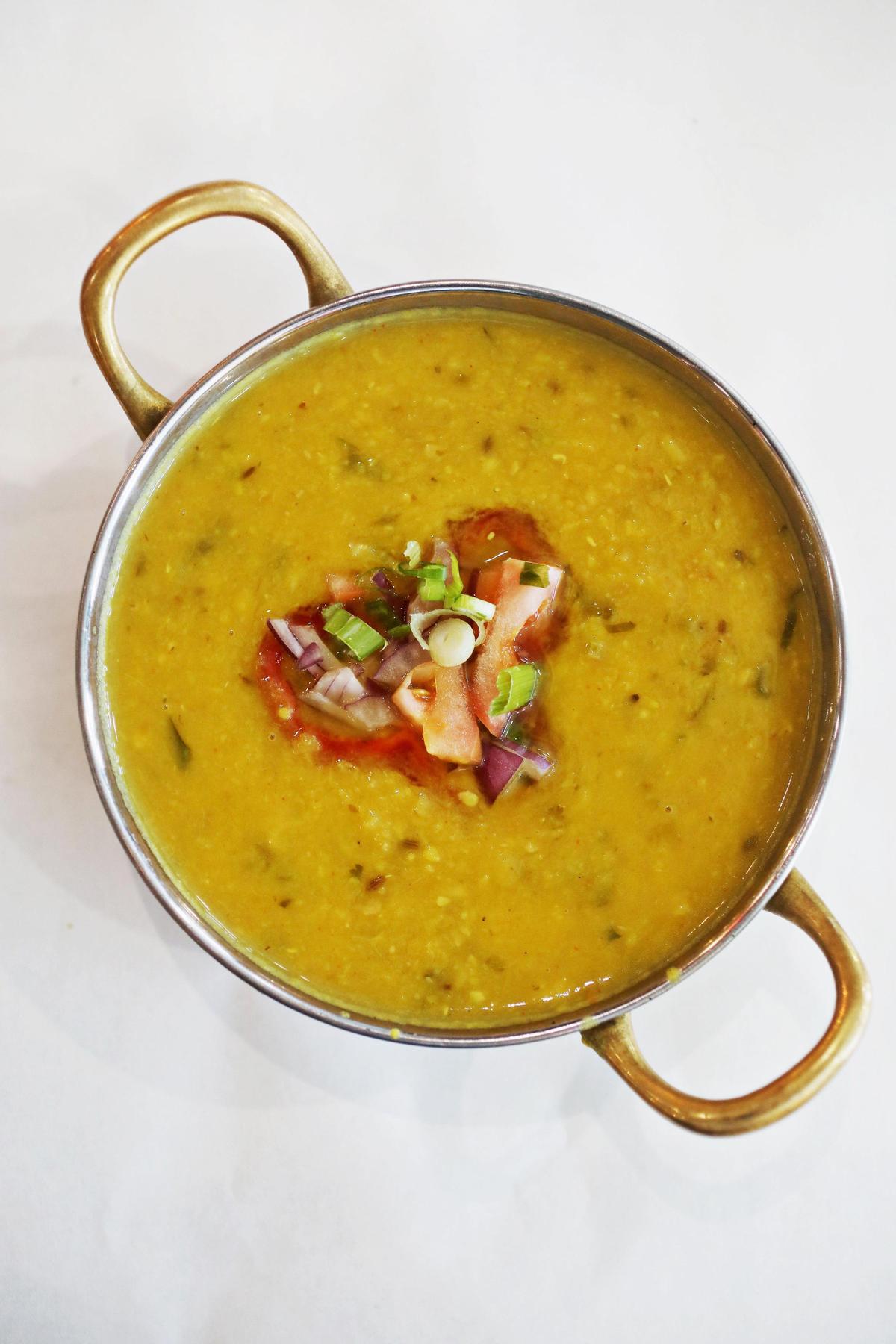 Himalayan Grill & Bar’s menu describes Jhaneko dal as ÒLentils soaked overnight. Cooked with Nepali spices. Tempered with onion, cumin seeds, garlic, ginger and asafetida.Ó