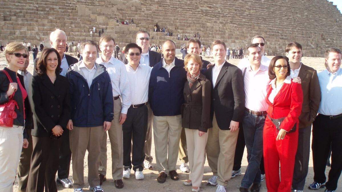 No ‘shrinking violet.’ After 20 years of friendship, NC’s Ross throws support behind Harris