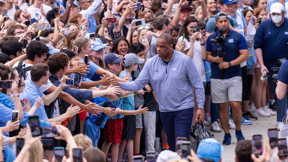 Head Coach Hubert Davis and the UNCs mens basketball team receive a warm welcome at the Dean Smith Center Tuesday, April 5, 2022 after falling to Kansas in the NCAA championship.