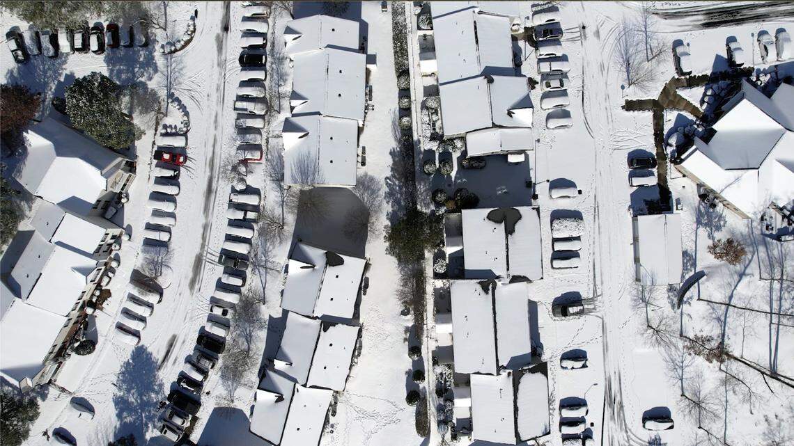 Snow blankets Triangle as NC urged to be cautious with extreme cold, icy roads