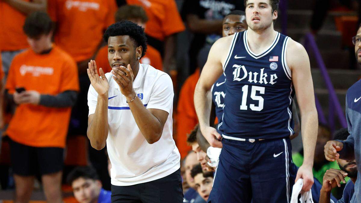 Duke’s Jeremy Roach encourages the team during the first half of Duke’s game against Clemson at Littlejohn Coliseum in Clemson, S.C., Saturday, Jan. 14, 2023.
