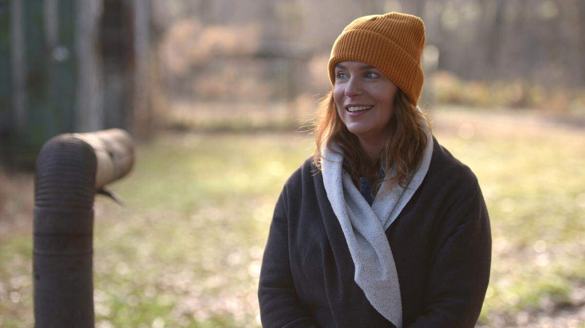 Chef Vivian Howard hosts “Somewhere South” premiering at March 27, 2020, on PBS stations nationwide.