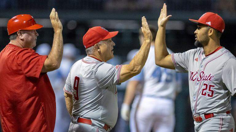 Photos : N.C. State Wolfpack tops Tar Heels in college baseball