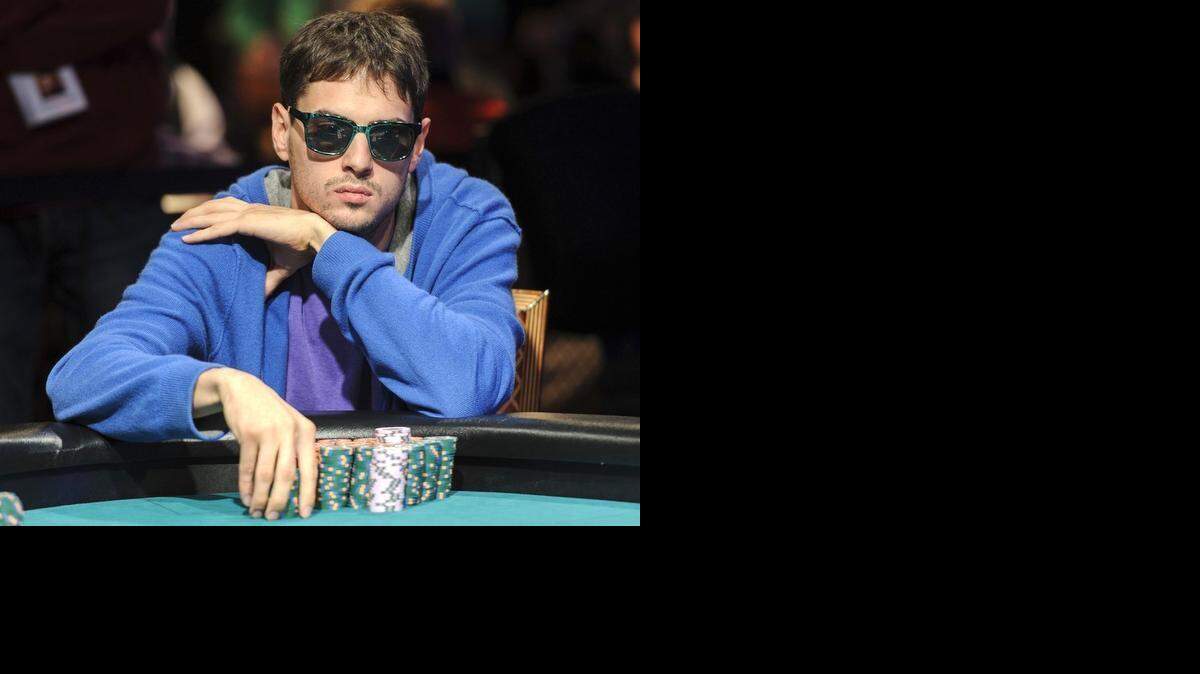 Mark Newhouse in the 2014 World Series of Poker.
