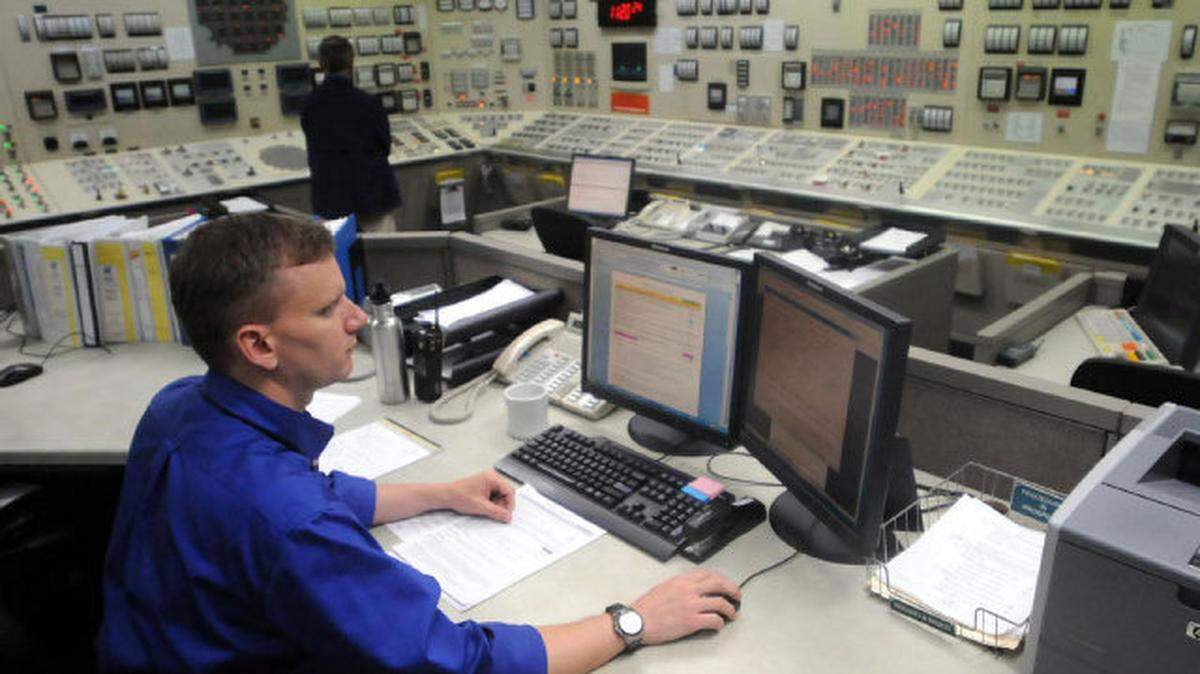 A view of the control room at Duke Energy’s Brunswick Nuclear Plant in Southport. The dual-reactor power stations has to take special precautions for flooding after safety deficiencies were identified in the wake of the Fukushima disaster in Japan.