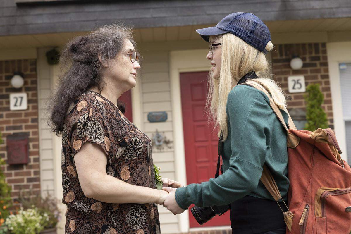 Trini Alvarado as Patricia “Patty” Peterson and Odessa Young as Martha Ratliff in the HBO series “The Staircase.”