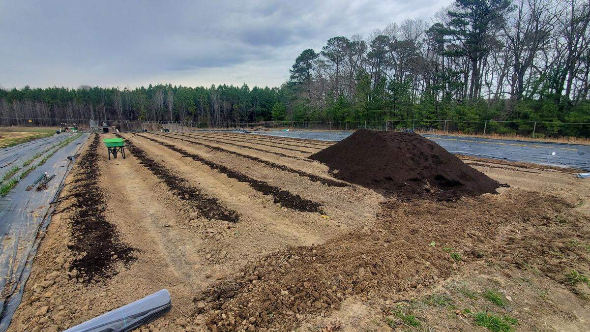 Good Hope Farm receives finished compost and applies it to soil enrichment and sustainable farming practices.