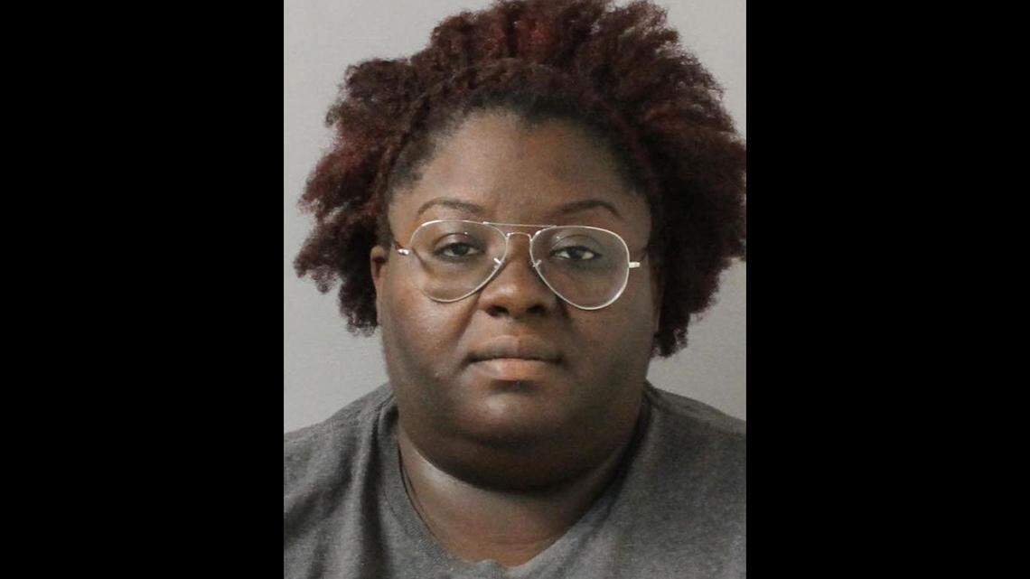 Mom holds down child so daughter can beat her up at school bus stop, Tennessee cops say
