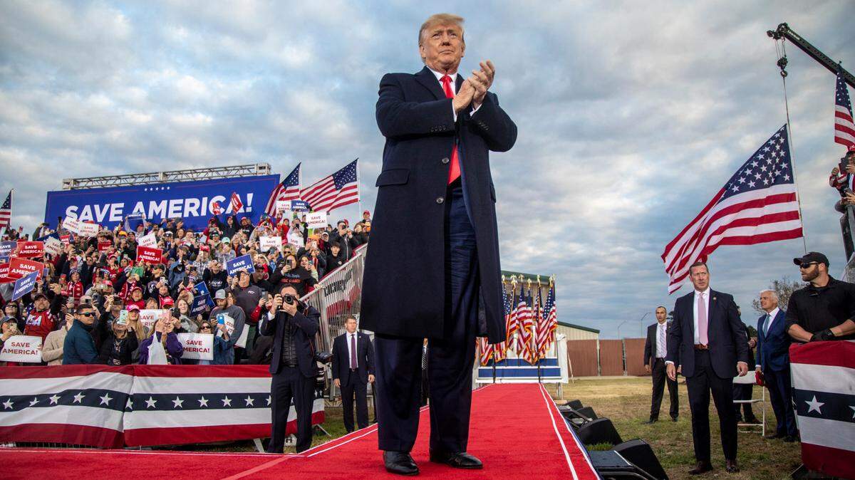 Mark Robinson endorses Ted Budd as Trump praises his favored NC candidates