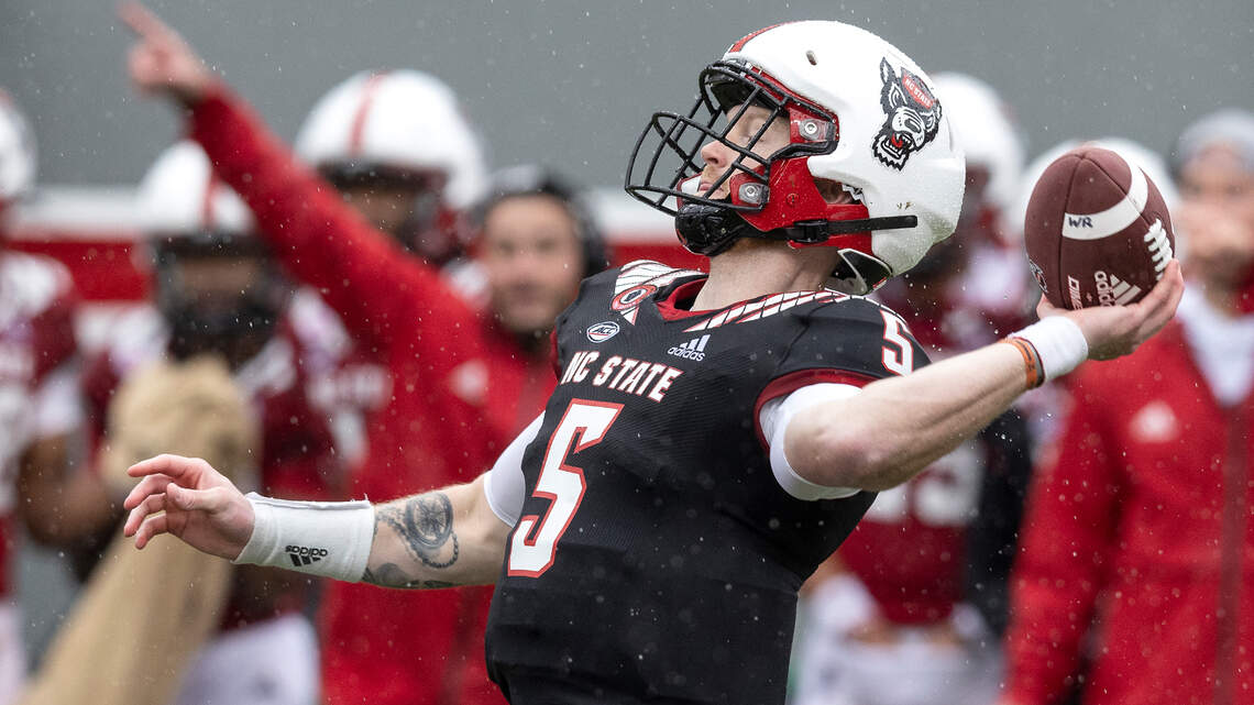 What we learned at NC State football spring game as players battle elements, each other