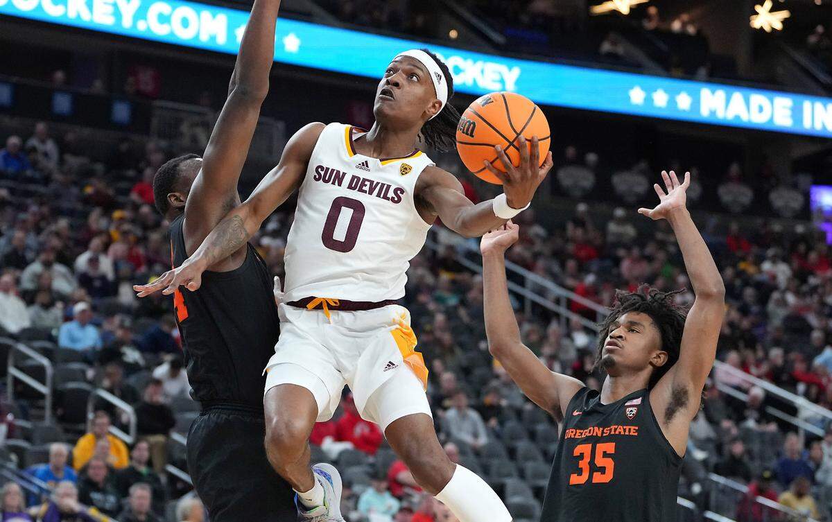 Arizona State Sun Devils guard DJ Horne (0) heads to the basket during their game with Oregon State at T-Mobile Arena in Las Vegas, NV in March 2023.