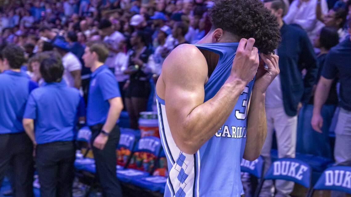 Caleb Wilson watches from sideline as No. 1 Duke dismantles No. 17 Tar Heels