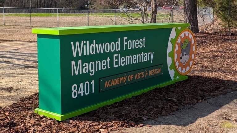 It’s so hot some Wake schools told parents it’s OK to check their kids out early