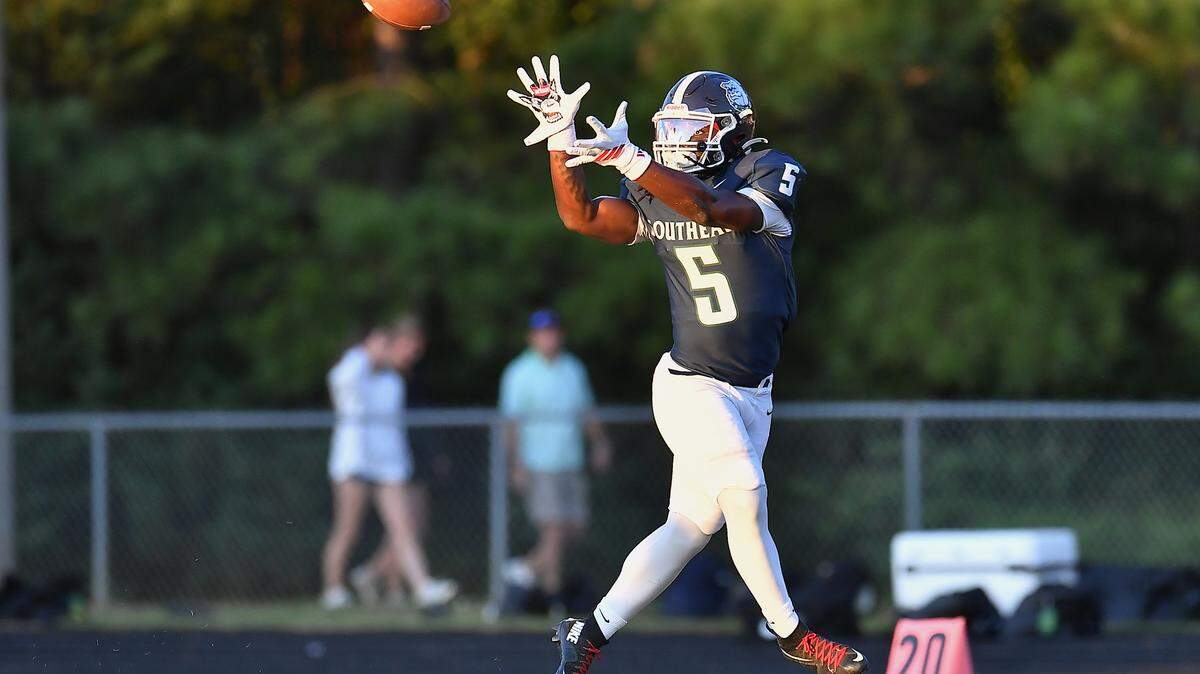How a Southeast Raleigh football recruit is engineering his own path to NC State