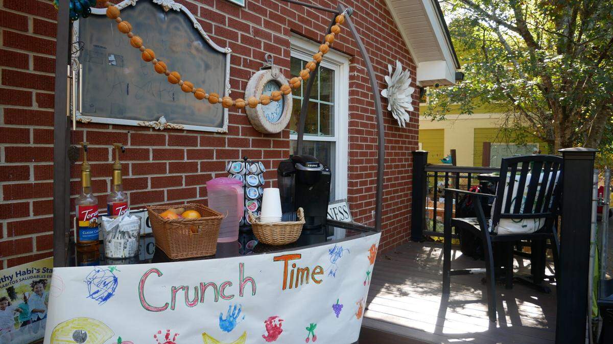 A Safe Place Child Enrichment Center’s coffee bar provides easy access to healthy foods for parents during drop-off and pick-up.