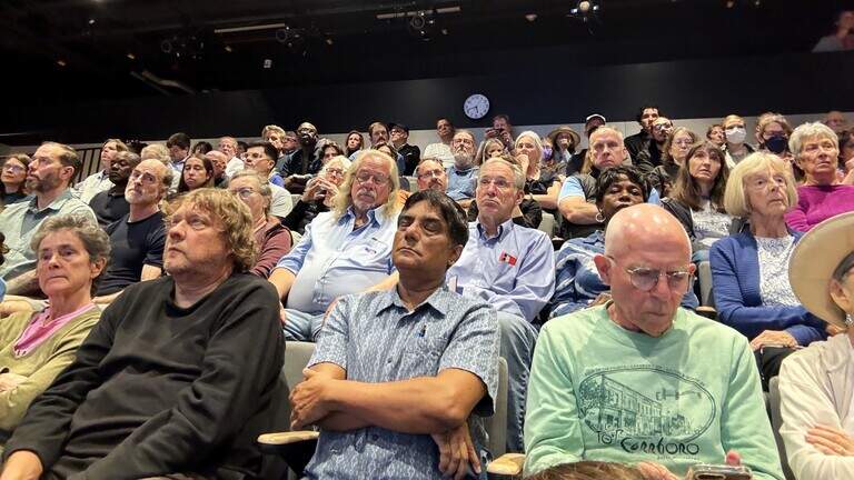 Carrboro manager faces public backlash for leaked Chapel Hill police merger plan
