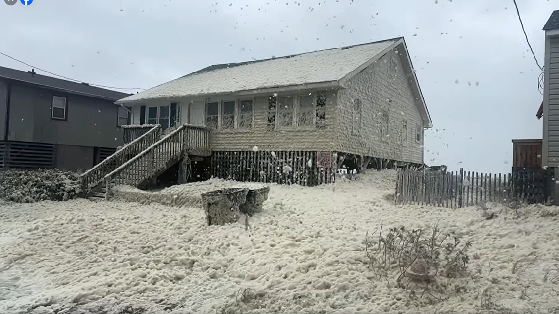 A substance resembling snow became crawling out of the Atlantic Ocean in Kitty Hawk on North Carolina’s Outer Banks, video shows. A substance resembling snow became crawling out of the Atlantic Ocean in Kitty Hawk on North Carolina’s Outer Banks, video shows.