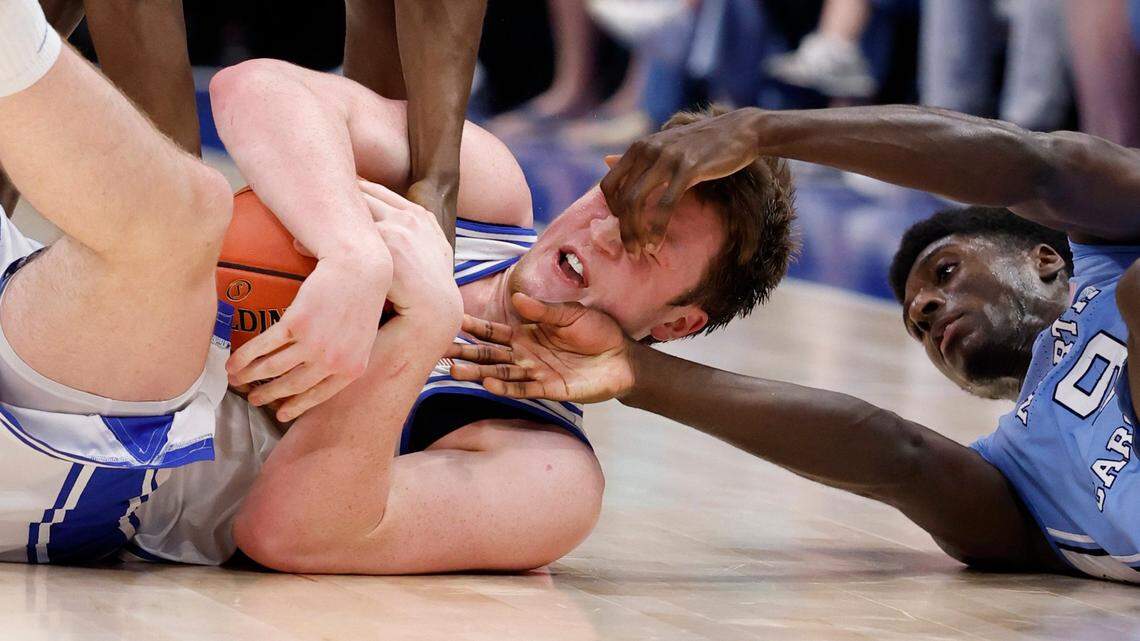 ACC Tournament live updates: No. 1 Duke survives late UNC rally, will face No. 2 Louisville