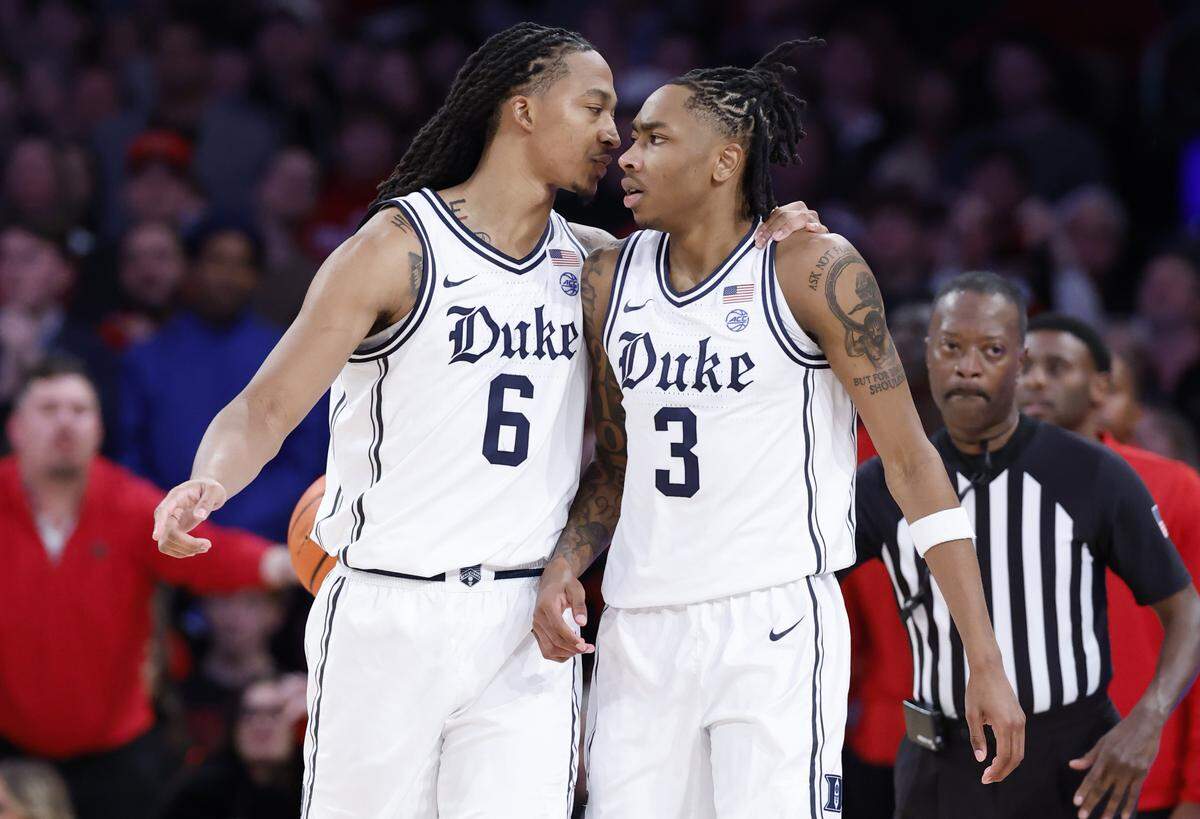 Duke’s Maliq Brown (6) talks to Isaiah Evans (3) during the second half of Texas Tech’s 82-81 victory over Duke in the SentinelOne Classic at Madison Square Garden in New York City, N.Y., Saturday, Dec. 20, 2025.