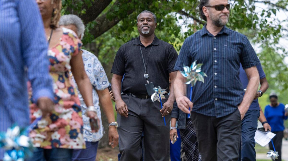 Look up salaries of North Carolina state government workers