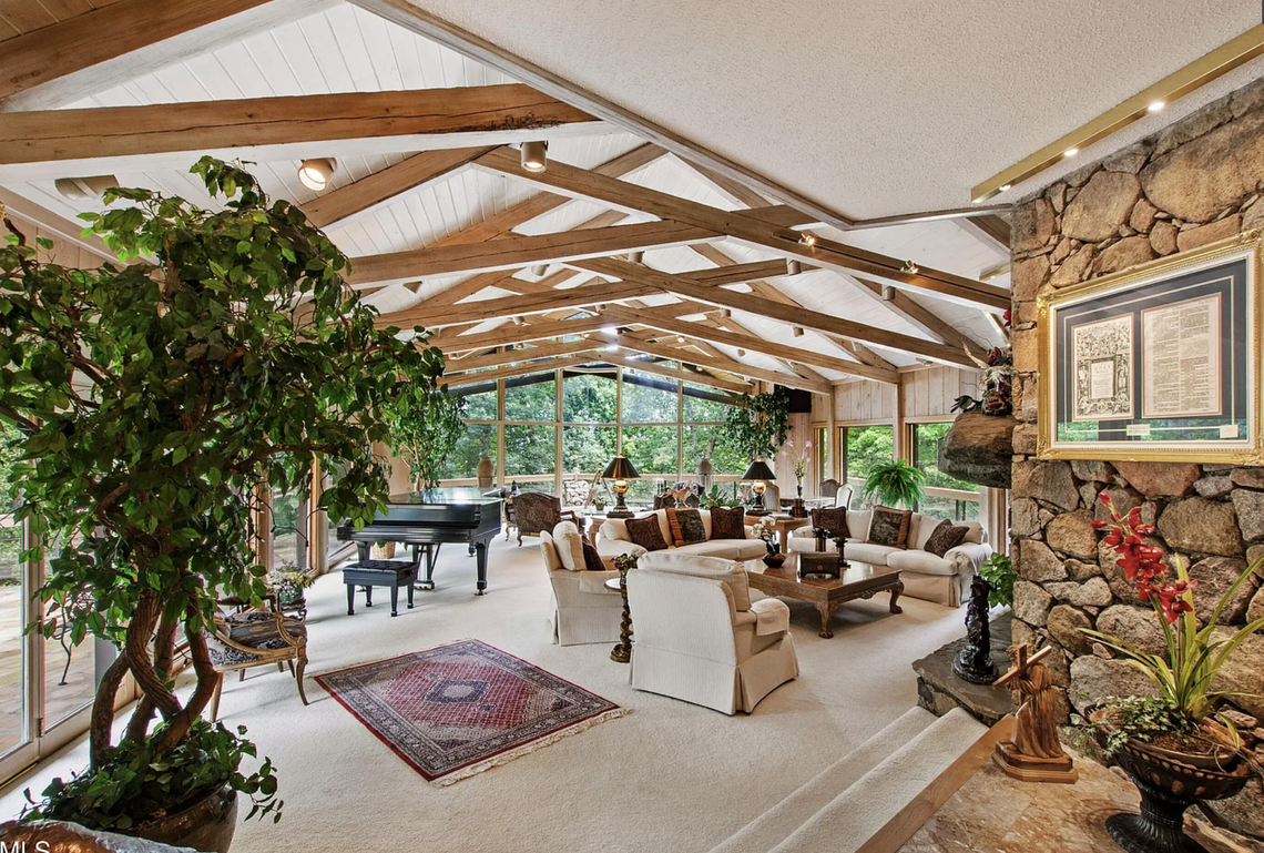 Inside the “Peg and Pat Owens” residence at 812 Kenmore Rd. in Chapel Hill’s Lake Forest neighborhood.