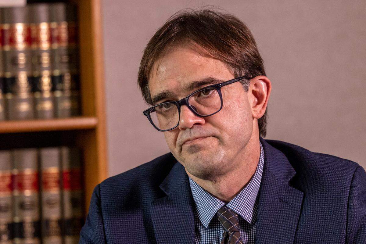 Brad Bannon is one of the attorneys representing Daryl Howard.
