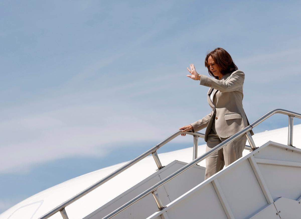Vice President Kamala Harris waves outside of Air Force Two after arriving at Raleigh-Durham International Airport on Thursday, Sept. 1, 2022.
