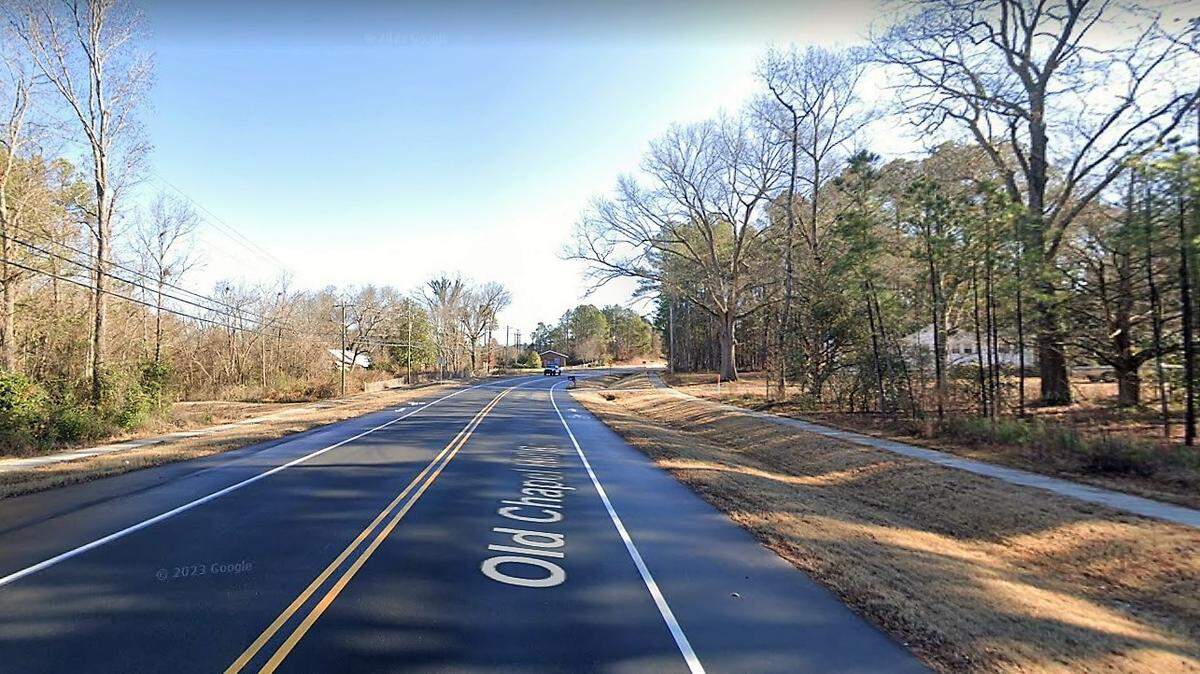 Old Durham Road is a secondary route between Chapel Hill and Durham that parallels U.S. 15-501. Hundreds of apartments, rowhouses, cottages and townhouses are planned for Chapel Hill Crossings, on both sides of the road, near the Pope Road roundabout.