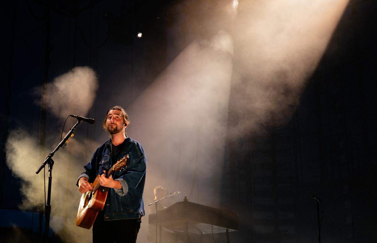Singer-songwriter Noah Kahan is bringing his tour to Raleigh this summer.